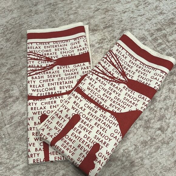 2 Williams Sonoma Red Kitchen Linens Tea Towels new without tags - Picture 1 of 7